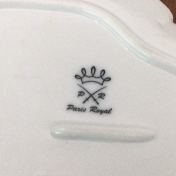 Very Pretty Porcelain Dish w/ Two Birds. - Picture 5 of 5